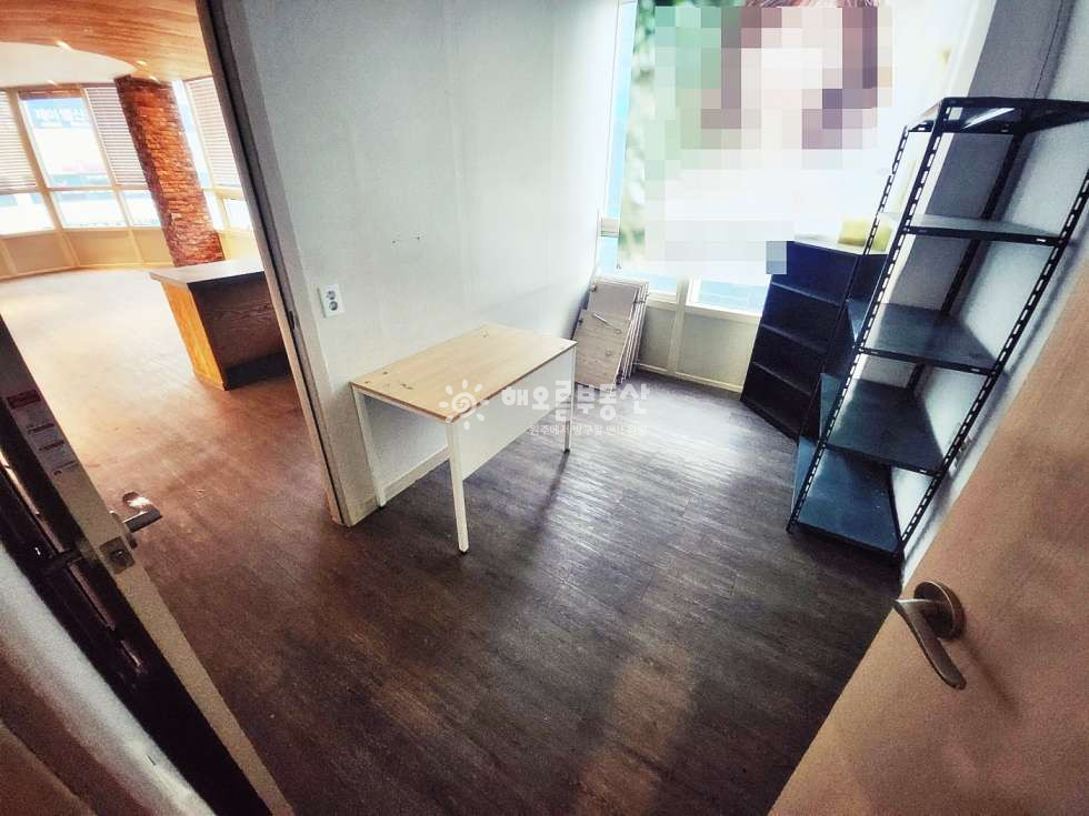 강원 원주시 반곡동 반곡동 회전교차로 사거리 대로변 위치한 인테리어 완료된 상가.사무실 임대 월세 매물번호 13237 사진 4