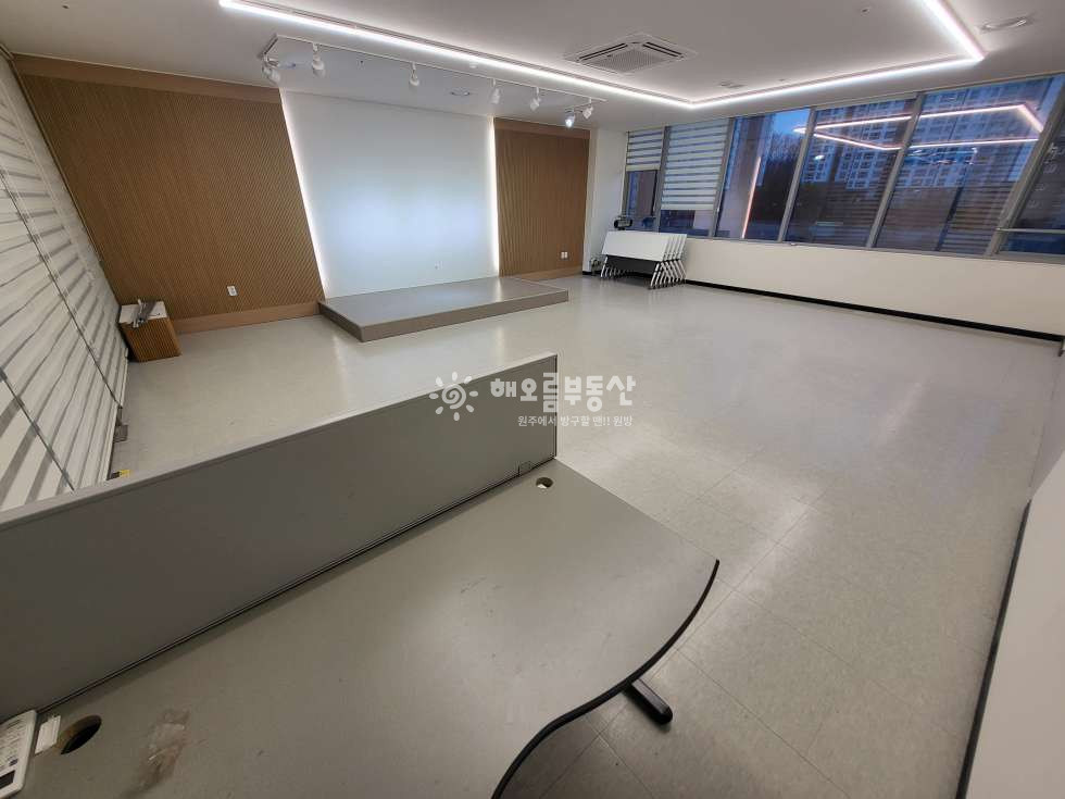 강원 원주시 지정면 가곡리 대로변 코너에 위치한 전망 좋은 상가임대 월세 매물번호 13718 사진 2
