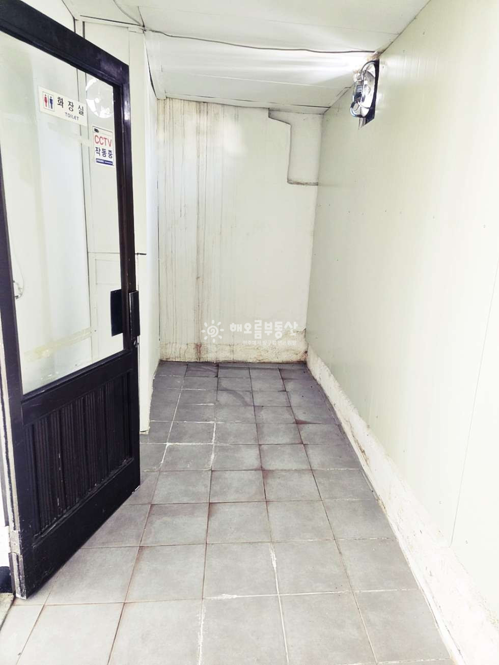 강원 원주시 중앙동 시내c도로 도로와접해있는 1층 노출좋은 상가 무권리,내부화장실 즉입가능 월세 매물번호 13877 사진 6