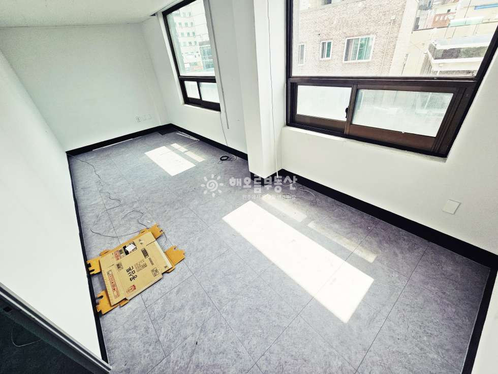 강원 원주시 인동 원주오거리 대로변 광고.홍보 효과 확실 한 ! 대형사무실 임대 월세 매물번호 13241 사진 4