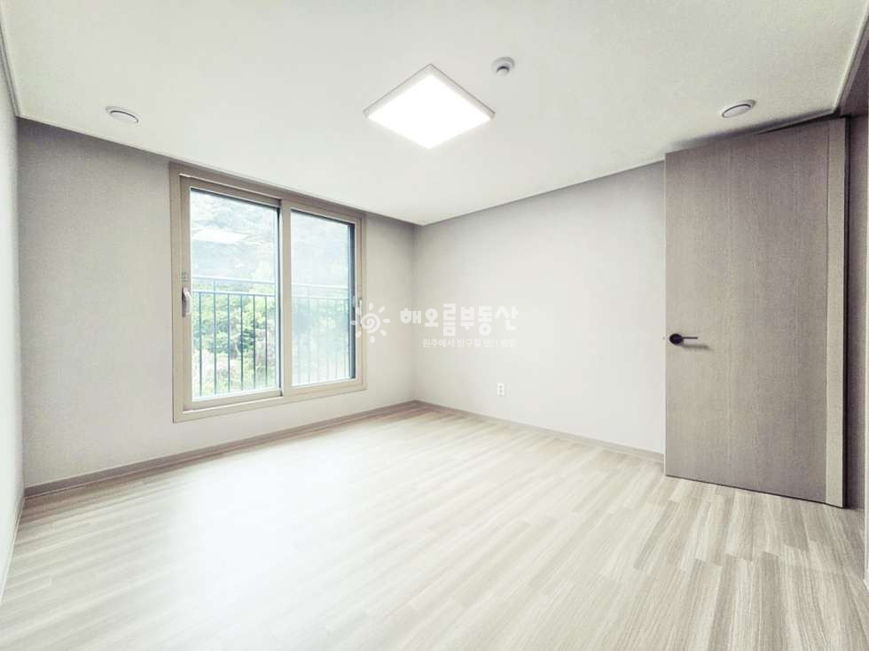 강원 원주시 관설동 1820 107동 회사보유분 l 대형평수 저렴 전세 l 보증보험가능 l 초록 숲뷰~ 전세 매물번호 16661 사진 16