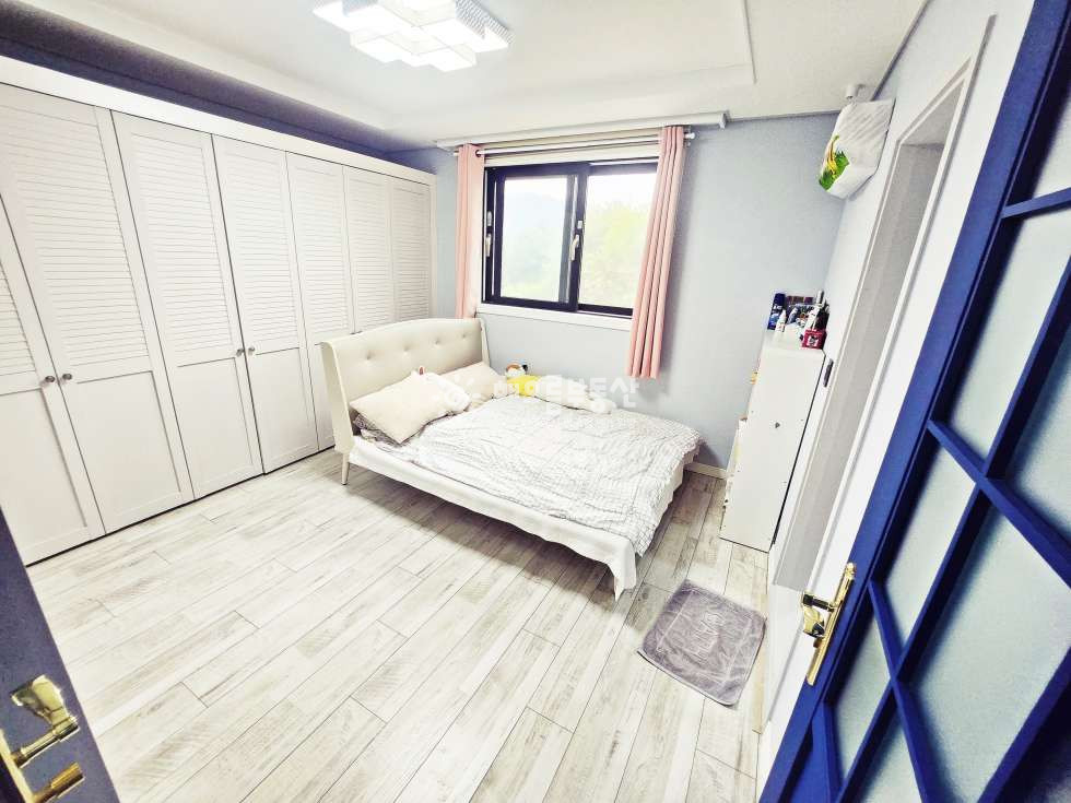 강원 원주시 관설동 1409-10 고양이 협의 . 주인세대 . 반전세 . 옥탑 . 방2개 . 화장실2개 월세 매물번호 17239 사진 6
