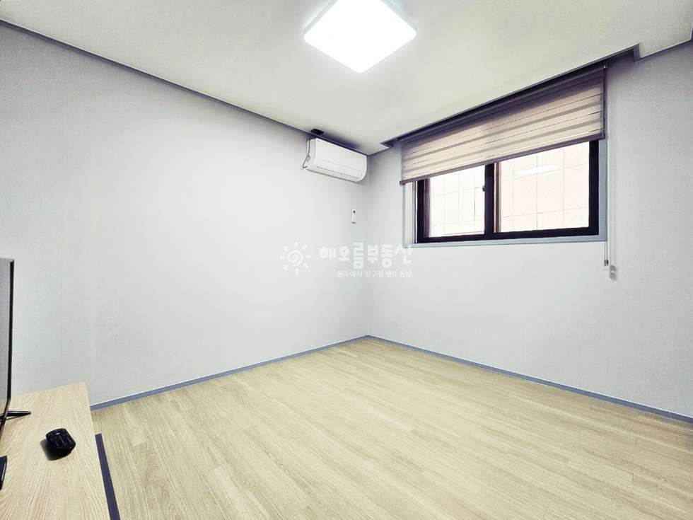 강원 원주시 반곡동 306-6 12월25일 . 건조기 . 신축 . 구조좋음 . 주차편리 월세 매물번호 17286 사진 8