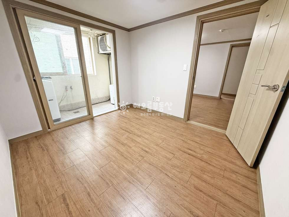 강원 원주시 무실동 1831-17 도배새로 I 무실동 메인상권 I 19평 넓은 거실 I 가성비 투룸 [무실동투룸] 월세 매물번호 17312 사진 6