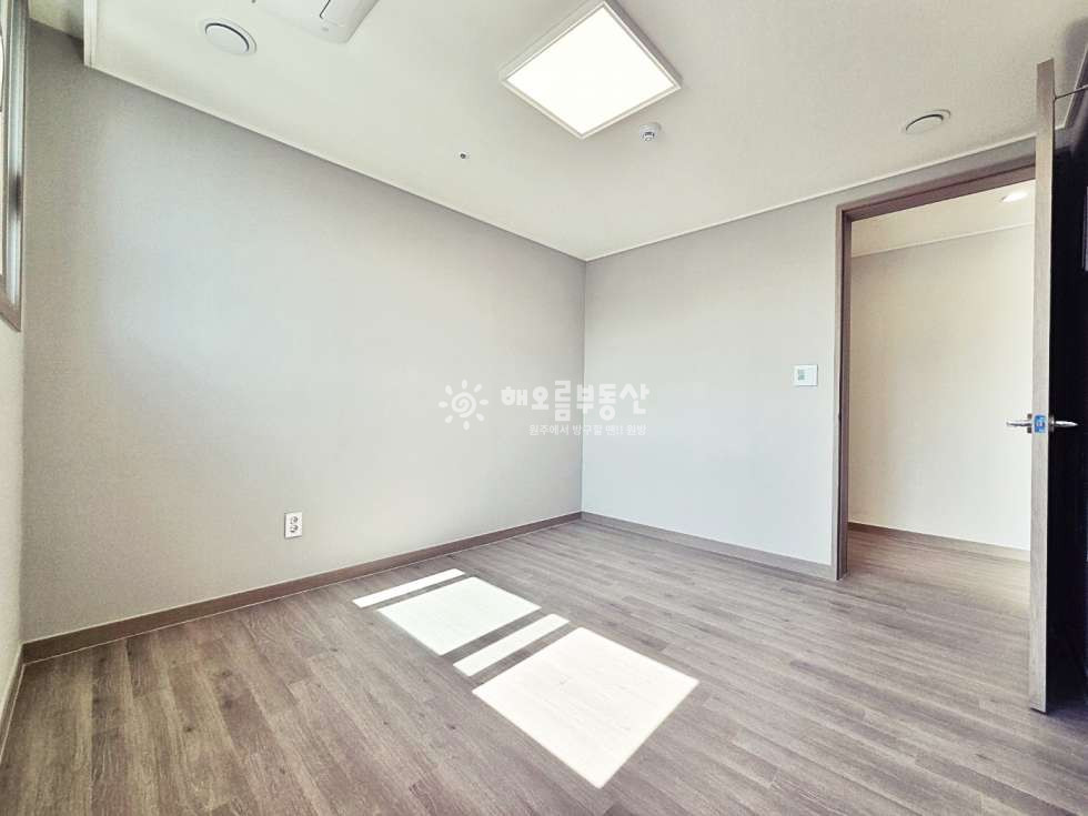 강원 원주시 관설동 1805 101동 인기 84A! 월세 즉시입주가능 · 전면동 뷰 시스템에어컨4대 매매 매물번호 16307 사진 8