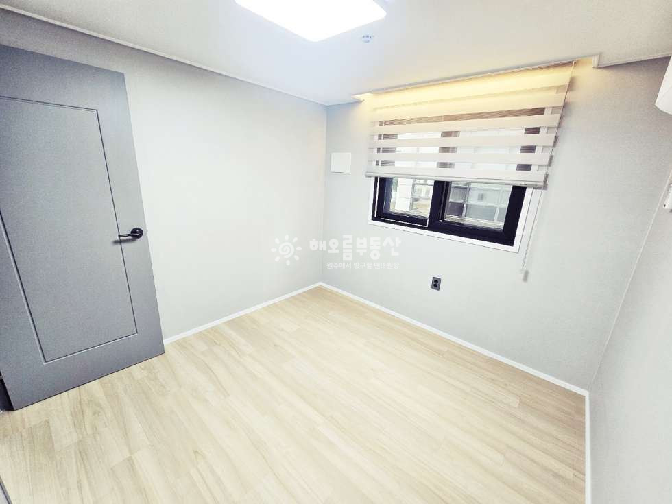 강원 원주시 단구동 851-6 즉시입주 . 엘베 . 에어컨2대 . 건조기 . 중문 월세 매물번호 17404 사진 5