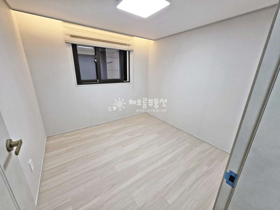 강원 원주시 단구동 837-35 즉시입주 . 첫입주 . 엘리베이터 . 건조기 . 신축1.5룸 월세 매물번호 17326 사진 4