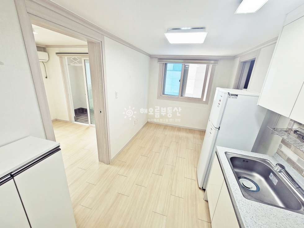 강원 원주시 단구동 1464-8 단구롯시 I 공원 앞 깔끔한 준신축 I 넉넉한 크기의 1.5룸 [단구동원룸] 월세 매물번호 17449 사진 6